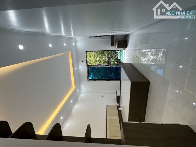 NHÀ 6 TẦNG/37m2- THANG MÁY-FULL NỘI THẤT - Ô TÔ ĐỖ CỔNG-GIÁ 7,8 TỶ - 5