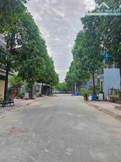 Bán nhà mới 1T2L 4.5x16m hoàn công, đường số 6 KDC Thanh Bình p.Bình Hòa, full nội thất - 5