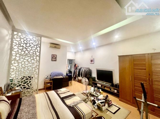 Bán Nhà Nguyên Văn Cừ Hơn 10 tỷ-65m2-Mt 5.2m-4 tầng-DÂN XÂY-FULL NỘI THẤT-PHÁP LÝ RỎ RÀNG - 5