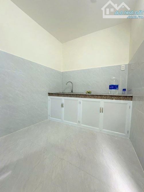 QUẬN 1- NGANG 8M- NHÀ MỚI KENG _ CỐNG QUỲNH - 5