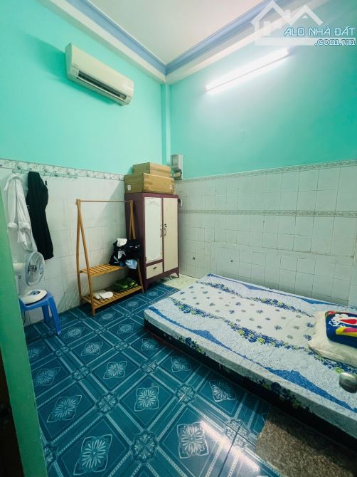 Bán nhà phường Hòa Bình cũ ngay chợ Biên Hòa sổ hồng 1 trệt 1 lầu 95m2 giá 4.2 tỷ - 5