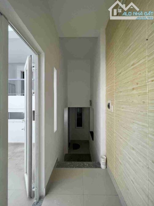 NHÀ ĐẸP 3 TẦNG KIÊN CỐ VÀO Ở NGAY – Ô TÔ ĐỖ CỬA – ĐƯỜNG 6M ÔNG ÍCH KHIÊM – NHỈNH 6 TỶ - 5