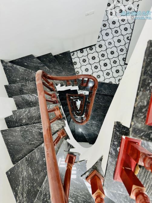BÁN NHÀ KIM NGƯU 52m - XÂY MỚI - THANG MÁY - NGÕ Ô TÔ - 6