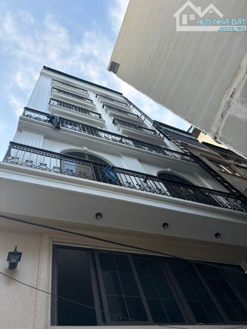 CHÍNH CHỦ NHỜ BÁN SIÊU PHẨM DUY NHẤT NHÀ LÔ GÓC 2 MẶT TIỀN, 3 MẶT THOÁNG, XÂY DỰNG 6 TẦNG - 6