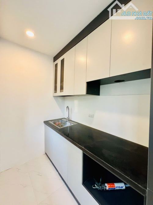 Tập thể Hoàng Ngọc Phách tầng 4 (70m, 3pn,2vs,pk) mới tinh, chỉ việc xách Vali vàoở - 6