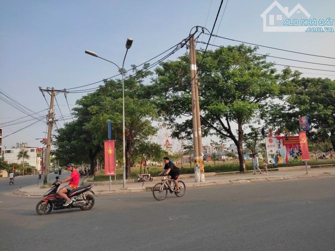 Bán nhà KDC An Sương Q12 118m2 giá chỉ 6.68ttỷ - 5