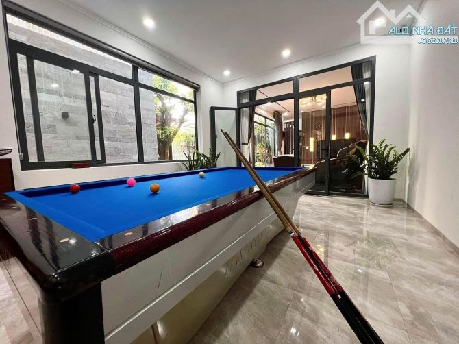 MẶT TIỀN KINH DOANH Và NHÀ Ở VỚI HƠN 1200M2 SÀN. NHÀ MẶT TIỀN HÙNG VƯƠNG. GIÁ: 27 TỶ - 7