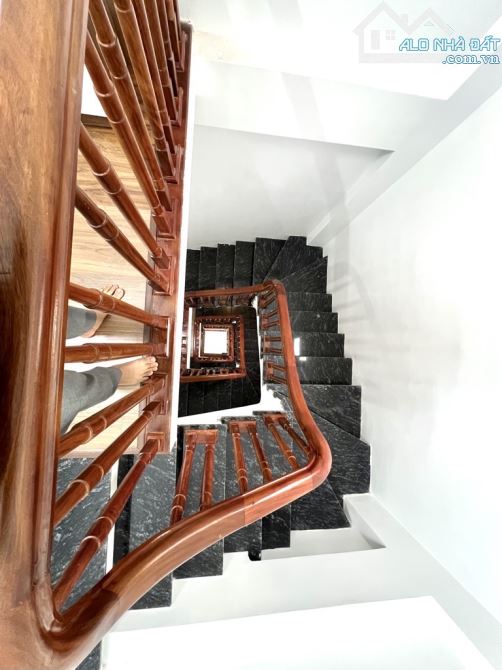 ĐỀN LỪ-NGÕ THÔNG-NHÀ MỚI LÔ GÓC- Ô TÔ ĐỖ CỔNG-34m NHỈNH 6 TỶ - 7