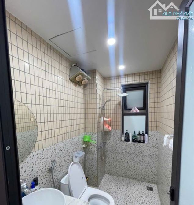 Bán nhà 4 tầng có sân cổng trong ngõ đường Hồ Sen,Lê Chân, Hải Phòng - 7