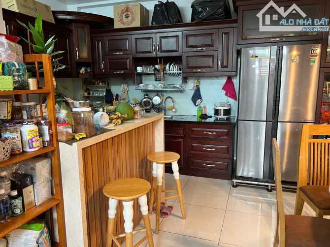bán gấp hxh đường CMT8 DT 5,7x 13,4 CN 77m2 thiết kế hiện đại 4 tầng giá 13,4 tỷ - 7