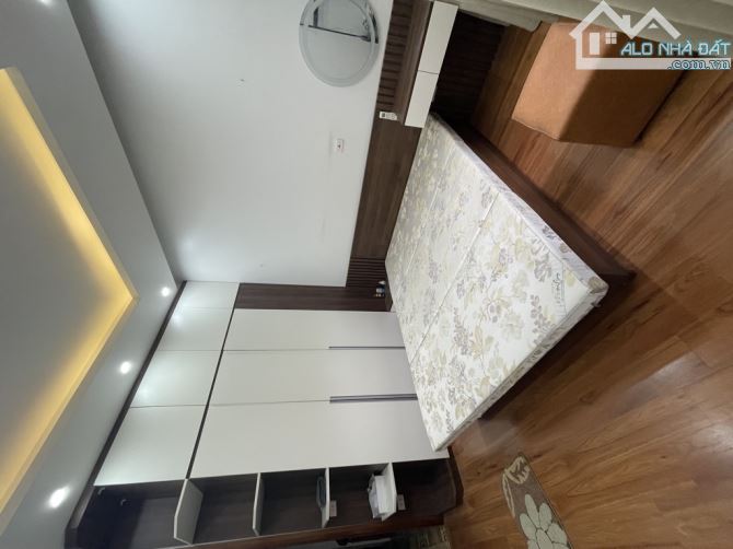 Cầu diễn 65m. 3 tầng. 3 thoáng. Ngõ thông ô tô 7 chỗ quá nhà. 9,5 tỷ - 7