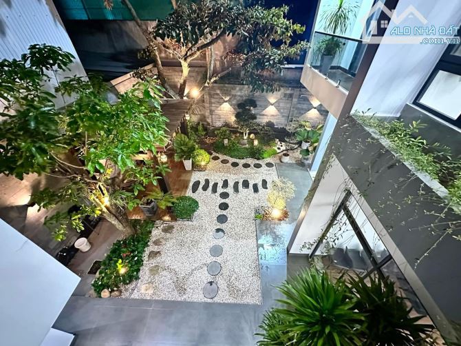 MẶT TIỀN KINH DOANH Và NHÀ Ở VỚI HƠN 1200M2 SÀN. NHÀ MẶT TIỀN HÙNG VƯƠNG. GIÁ: 27 TỶ - 8