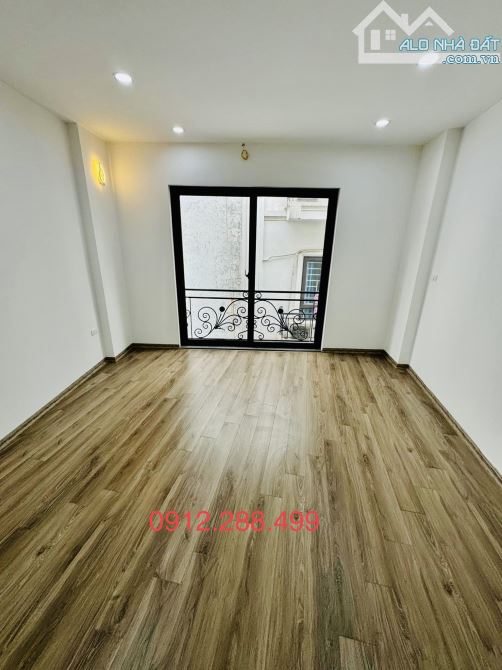 BÁN NHÀ KIM NGƯU 52m - XÂY MỚI - THANG MÁY - NGÕ Ô TÔ - 8