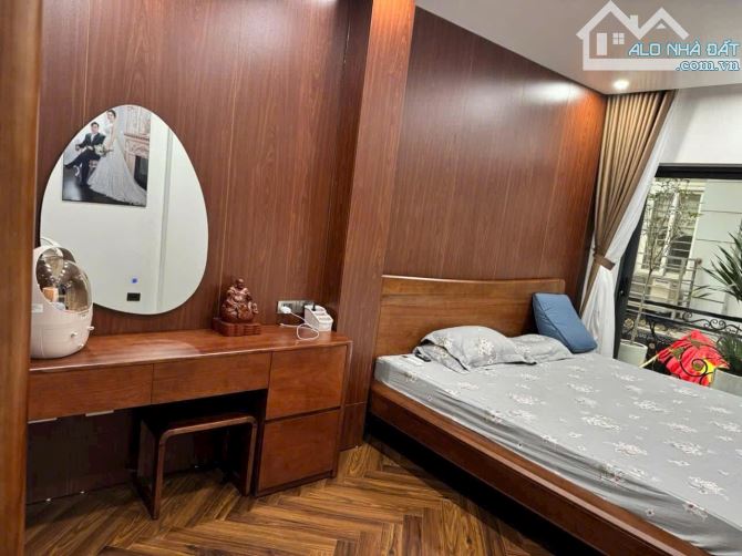BÁN NHÀ THÁI HÀ - ĐỐNG ĐA - NHÀ MỚI THANG MÁY- DT 55m - 6 TẦNG - GIA 17,9 tỷ - 8