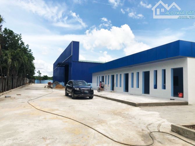 Bán nhà xưởng đường Võ Thị Bàng - 14831m2 - 30x137 nở hậu 227m - 480m2 thổ cư - xã Phú Mỹ - 8