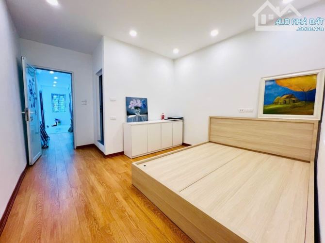 Tập thể Hoàng Ngọc Phách tầng 4 (70m, 3pn,2vs,pk) mới tinh, chỉ việc xách Vali vàoở - 9