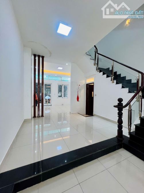 Nhà Mặt Tiền Quận 2 Phường An Phú Diện Tích : 5x20m Trệt 2 Lầu Sân Thượng Giá 24,8 Tỷ TL - 9