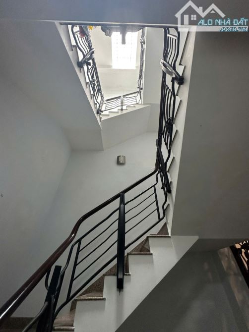 Sát Mặt Tiền đường Đinh Bộ Lĩnh + HXH thông Bùi Đình Túy P26 (4,2x17m) + KC 5 Tầng đúc - 9