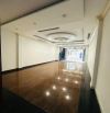 Bán nhà mặt phố linh lang 110m2*7T, mt4,5m, giá 48,5 tỷ hai thoáng kinh doanh