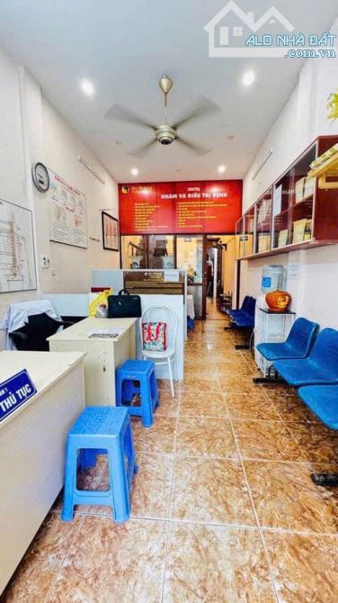 Bán mặt phố ĐẶNG VĂN NGỮ, 75m2 - 2 mặt tiền trước sau, cho thuê nhẹ 30Tr/1Th, giá 26 tỷ - 1