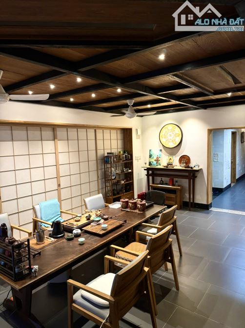 Biệt thự 3 tầng 2 mặt tiền đường Vũ Văn Cẩn - 800m2 - ngang 40 - Ngũ Hành Sơn - Giảm 5 Tỷ