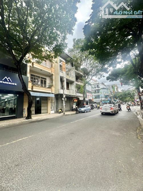 Bán căn góc Hồng Bàng gần biển Nha Trang đang có dòng tiền cho thuê