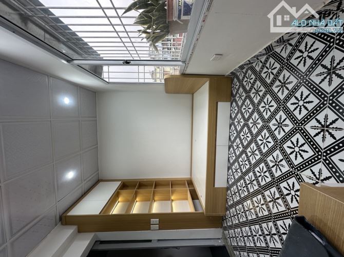 820 TRIỆU – 30M2 – TẬP THỂ PHỐ 8/3