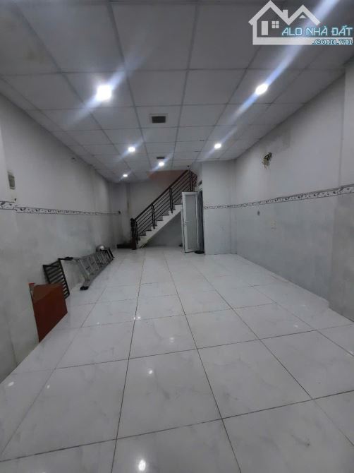 Tô Hiến Thành , (4x8m 2 Lầu ST 3pn 4wc) - 15TR