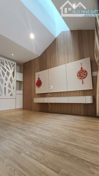 Cần Bán nhà 3 tầng 3 mê Kiệt NGUYỄN CHÁNH