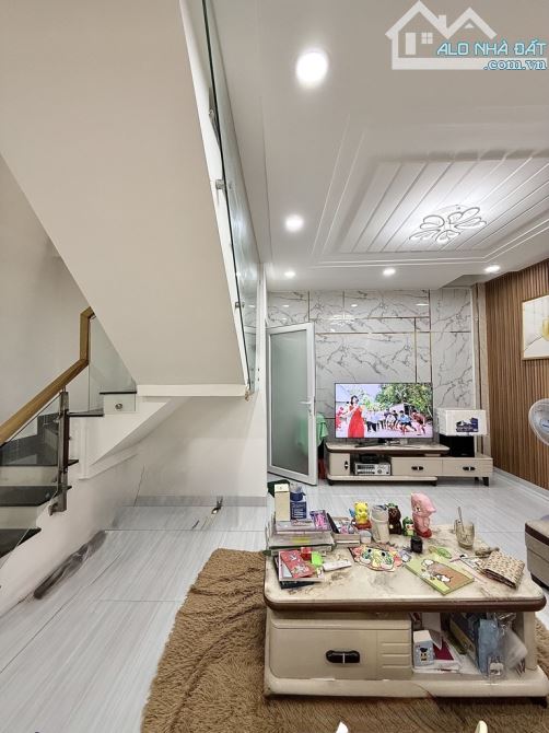 RẺ NHẤT KHU VỰC  CĂN NHÀ NGAY ĐƯỜNG 26_3 BÌNH HƯNG HÒA BÌNH TÂN KẾ AEON TÂN PHÚ 58M2 5TẦẺỶ