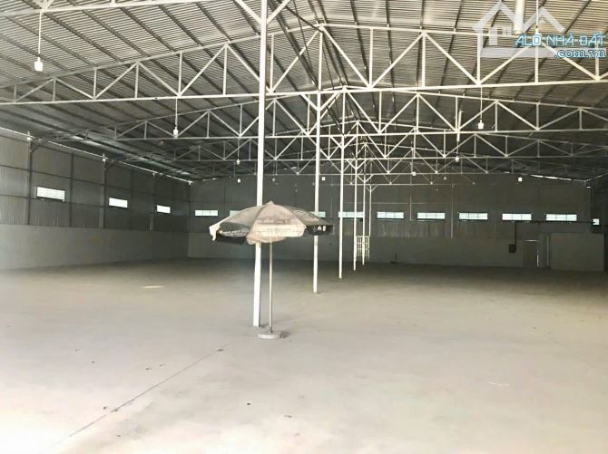 Cho thuê nhà xưởng 3.600m2- KV: 5.000m2 Bến Lức giáp Đức Hòa, Long An