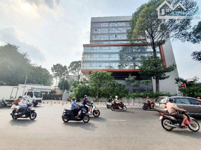 Bán GẤP nhà 3 lầu MẶT TIỀN Nguyễn Thái Sơn, P3 Gò Vấp 7,4 tỷ.