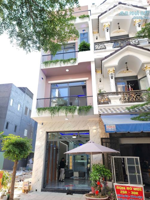 Nhà Hoàn Công , Full Nội Thất Gần Vòng Xoay An Phú