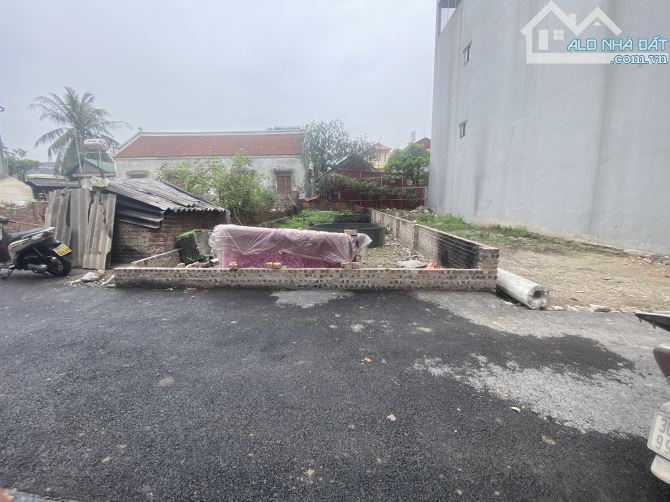 CC GỬi BÁN 93M2 ĐẤT CHỈ PHÚT MỐT RA MẶT PHỐ VÂN NỘI QL23B KD THÔNG SỐ ĐẸP XE 7C RA VÀO ĐẤT