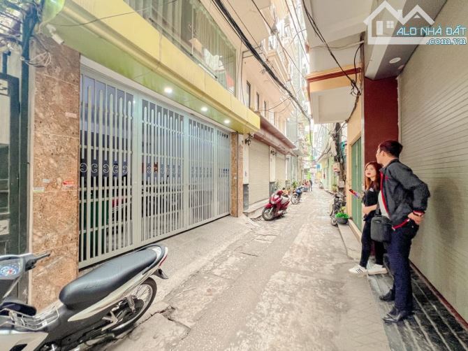 Bán Nhà Dòng Tiền 7 Tầng Thang Máy Ô Tô Phố Hoàng Mai 70m Mặt Tiền 5m Gía 16,5 Tỷ