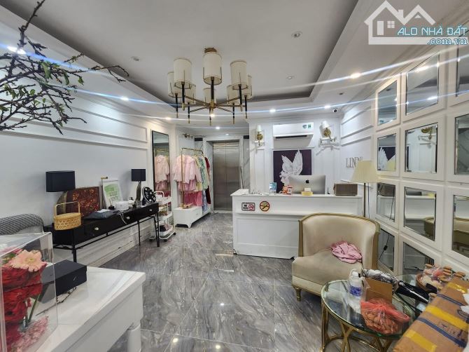 Bán nhà Vip Cù Chính Lan, Thanh Xuân, 49m2, 7 tầng, KD, nhỉnh 18 tỷ