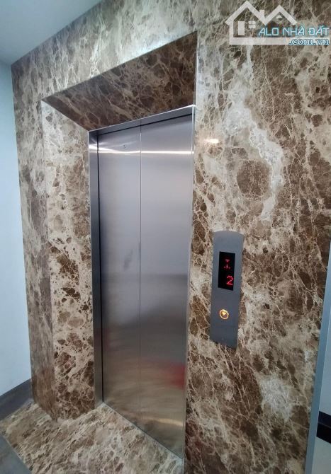 Trứng vàng 4 số 9999 -34 phòng khép Kín - CCMN -Dòng Tiền Đỉnh DT:105m x 8 tầng Thang Máy - 10