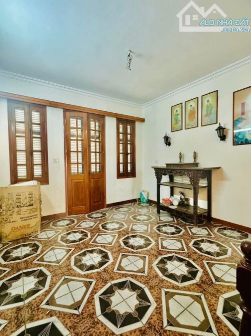 MẶT NGÕ KINH DOANH PHỐ VIP HOÀNG CẦU 15.9 TỶ 46m2 5T MT 4,2m LÔ GÓC, VỈA HÈ, Ô TÔ TRÁNH ĐỖ - 1