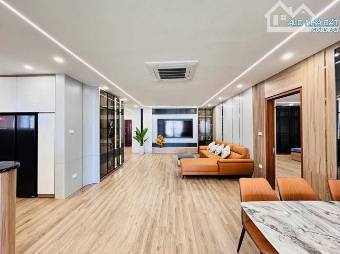 Có 102! CC siêu vip đến từ Cầu Giấy-25T1 Trung Hoà 181m2 3pn- 3WC full nội thất giá 16.2ty - 1