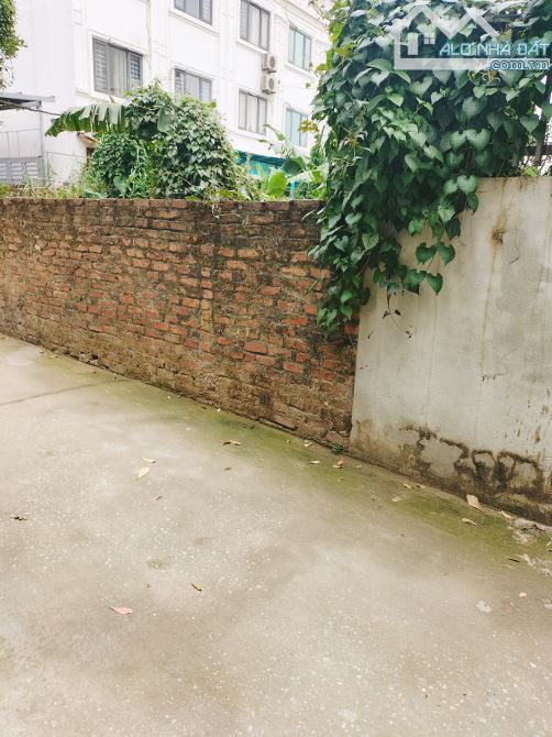 CHÍNH CHỦ BÁN ĐẤT BÁKHỐI,CỰ KHỐI LONG BIÊN,ĐƯỜNG Ô TÔ TẢI THÔNG  DT 100M*MT 5M GIÁ 7,9 TỶ. - 1
