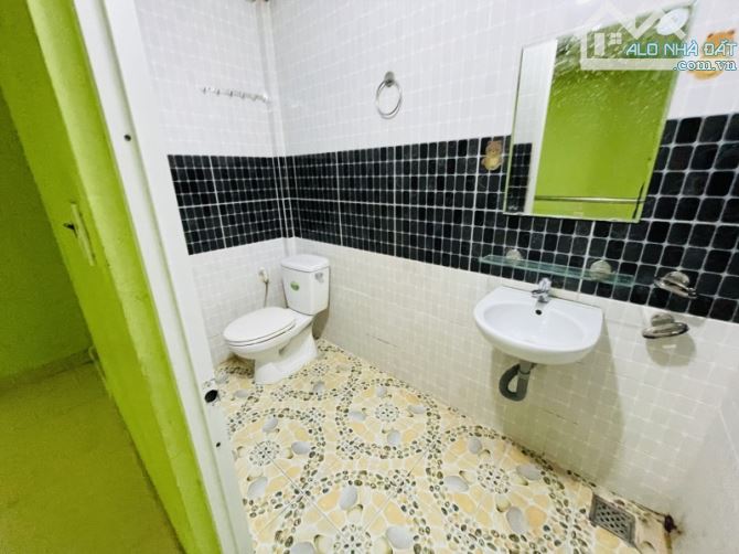 Bán gấp nhà Nguyễn Tri Phương, Quận 10, 4x8, 3 tầng, cực ngon, chỉ nhỉnh 3 tỷ - 1