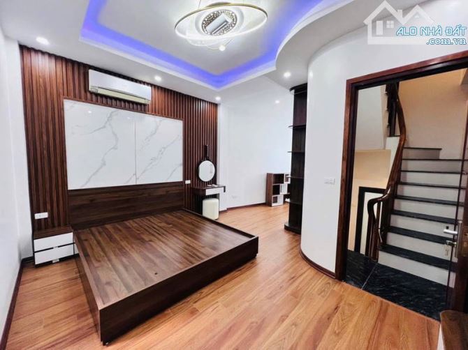 Hiếm Nhà Bạch Mai Hai Bà Trưng. 32m. 4tầng. 3ngủ. Chỉ hơn 5tỷ. - 1