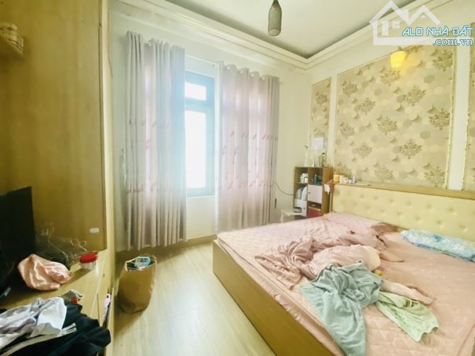 Nguyễn Văn Khối - Nhà thiết kế 5 tầng, 5 phòng ngủ, 4 wc. - 1