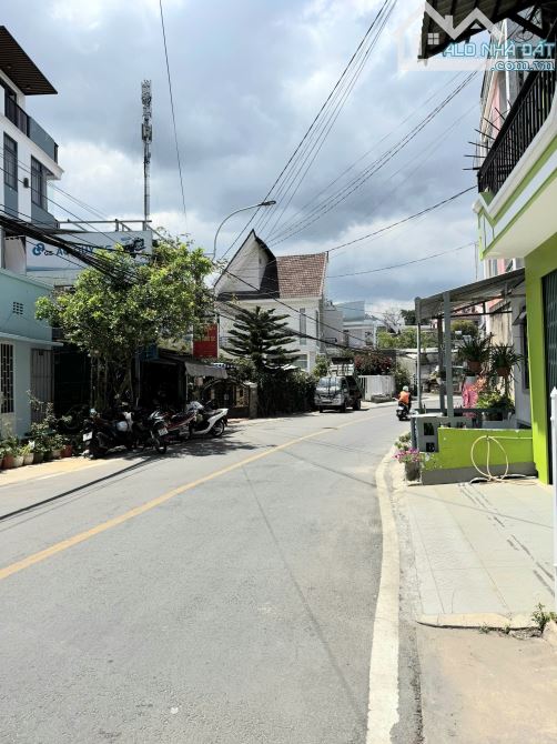 🏡 BÁN NHÀ MẶT TIỀN THI SÁCH - CUNG ĐƯỜNG THƠ CỦA ĐÀ LẠT - CÁCH CHỢ ĐÀ LẠT CHỈ 1KM - 1