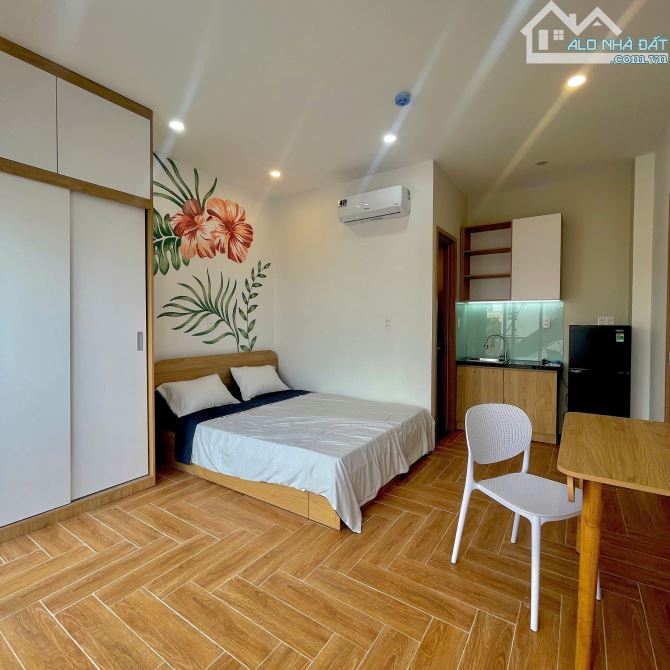 Bán tòa nhà CHDV cao cấp tại đường Nguyễn Gí Trí, Bình Thạnh, Hầm - 5 tầng. Tổng 23 phòng - 1
