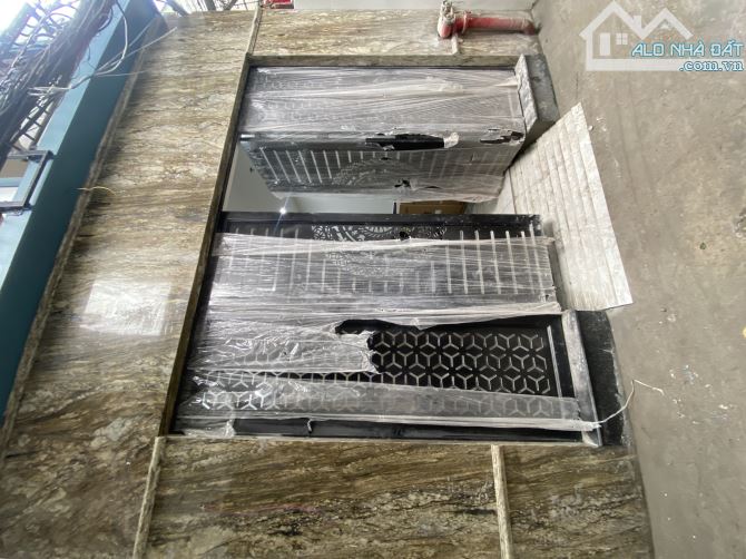 Toà CCMN Bách Kinh Xây, em gái của mặt phố - 1