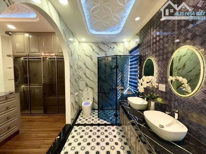 Nhà phố 6 tầng full nội thất cao cấp mới mặt tiền 69 đường Số 3 Tân Kiểng Quận 7 - 1