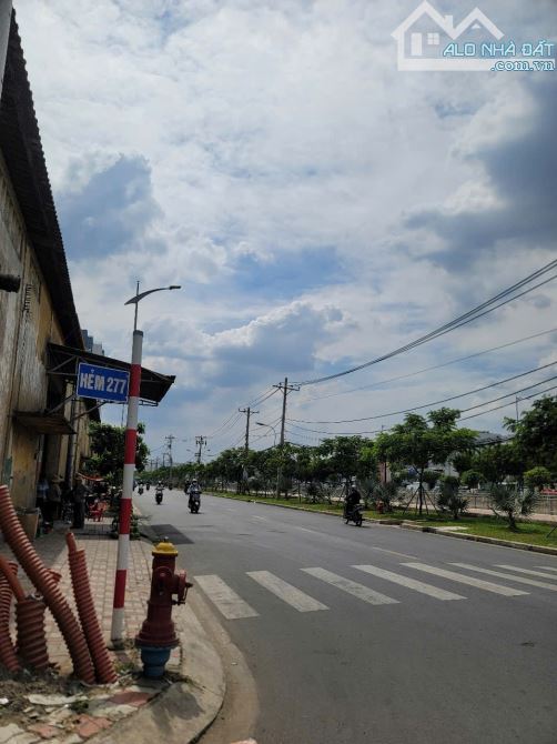 Bán Nhà đường Bến  Bình Đông Phường 14 Q.8 - 1