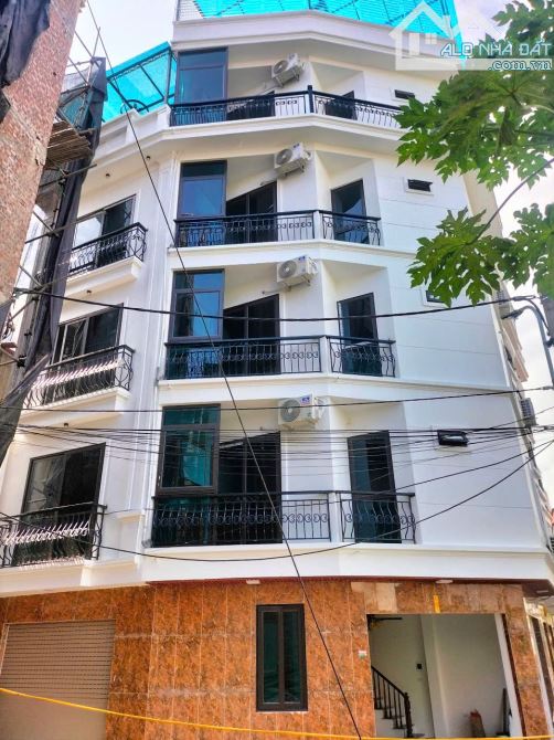 Chung cư mini thu hàng tháng gần 300 triệu sát đường 32 ngã tư Nhổn ĐH Công Nghiệp - 1
