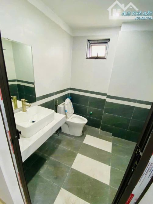 BÁN GẤP GIÁ HỜI NHÀ THANH LÃM PHÚ LƯƠNG HÀ ĐÔNG 31m 5 tầng chỉ 4,x tỷ - 1